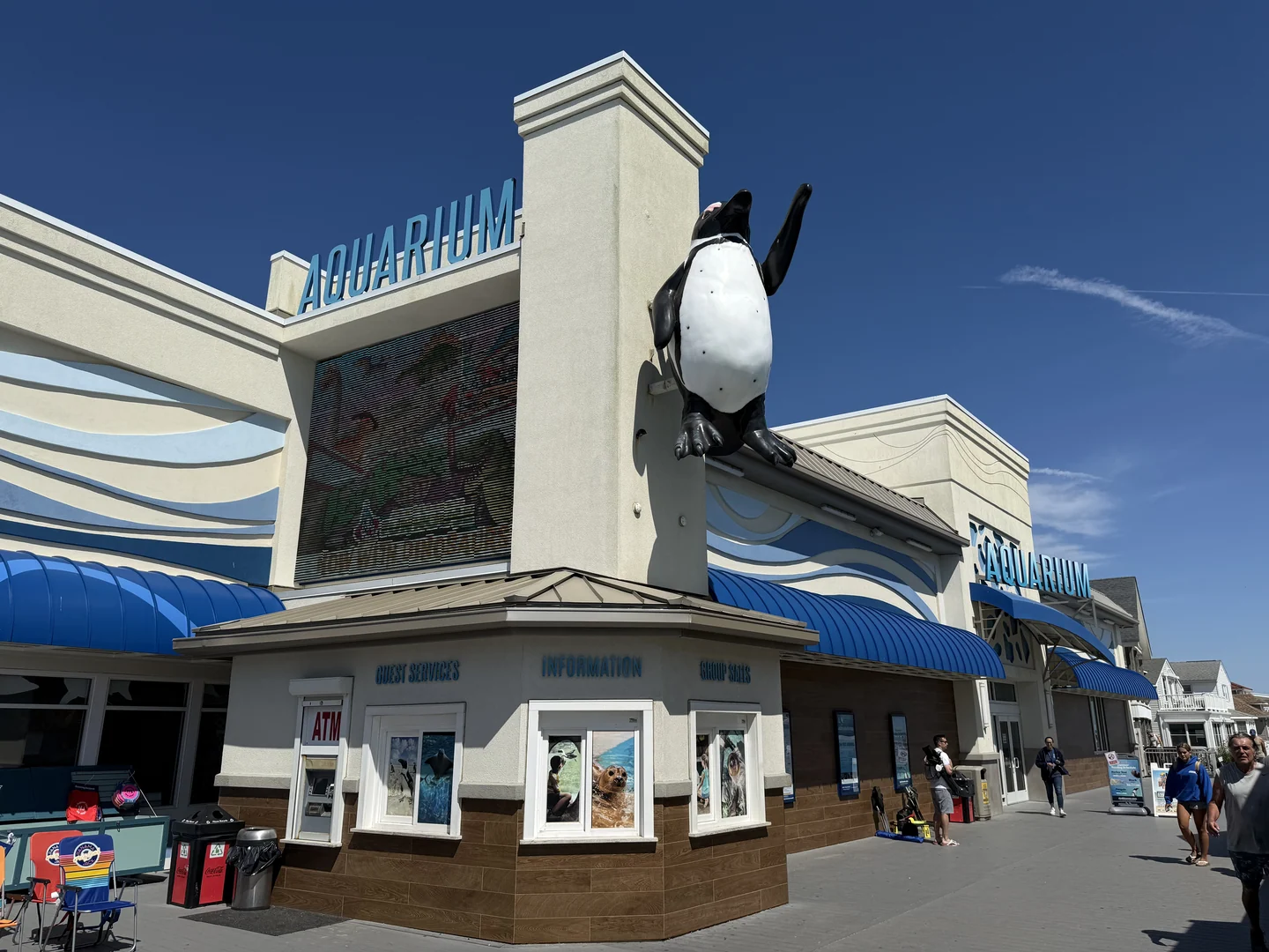 The boardwalk entrance to Jenkinson’s Aquarium, 2025.
