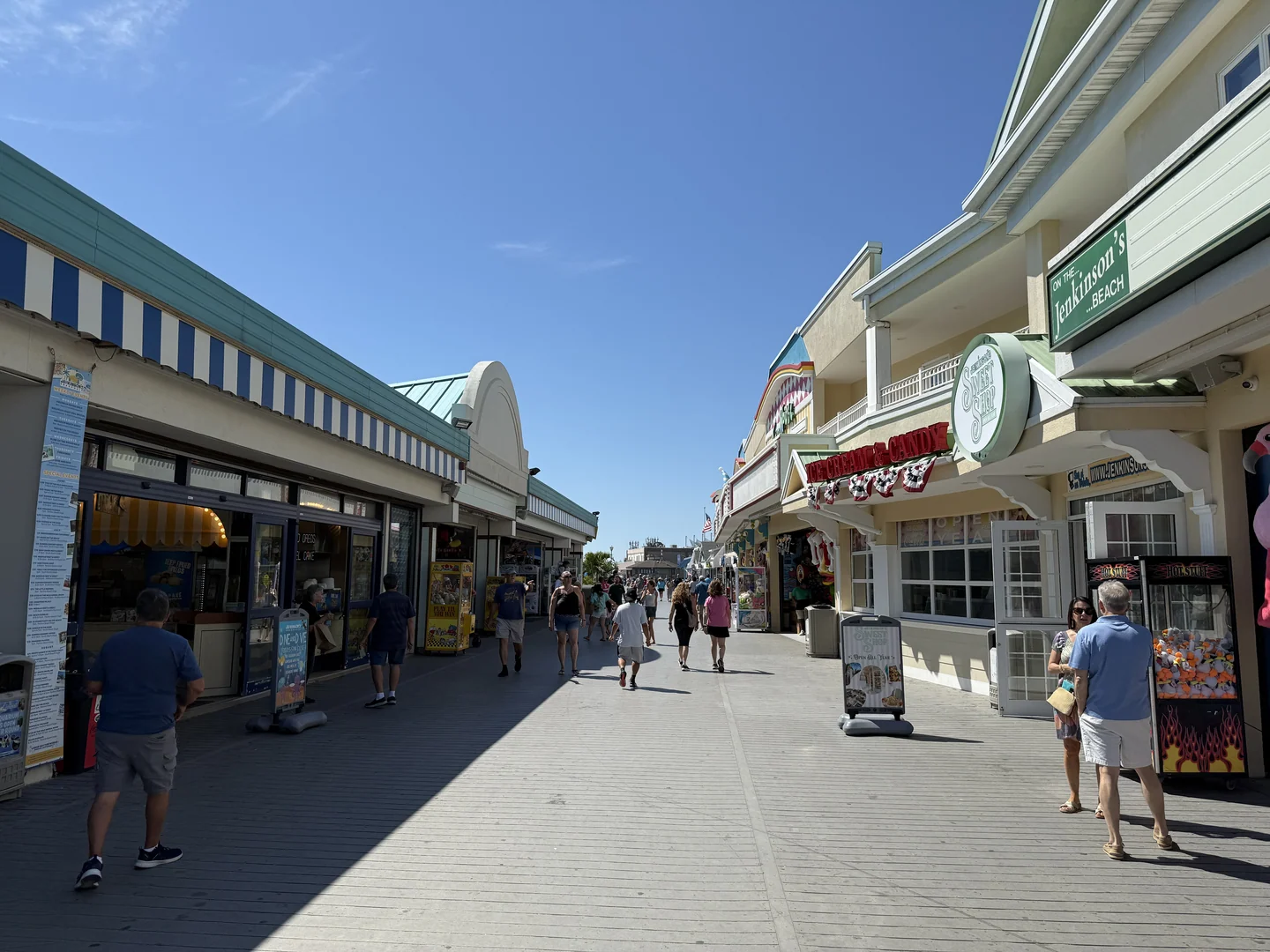 A view south along Jenkinson’s Boardwalk, 2025.